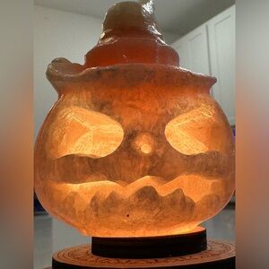 NWT Calcite carved pumpkin stone.